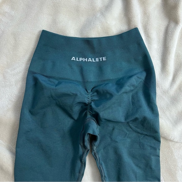 *SOLD* ALPHALETE Amplify Leggings – Pier Blue - Picture 3 of 4